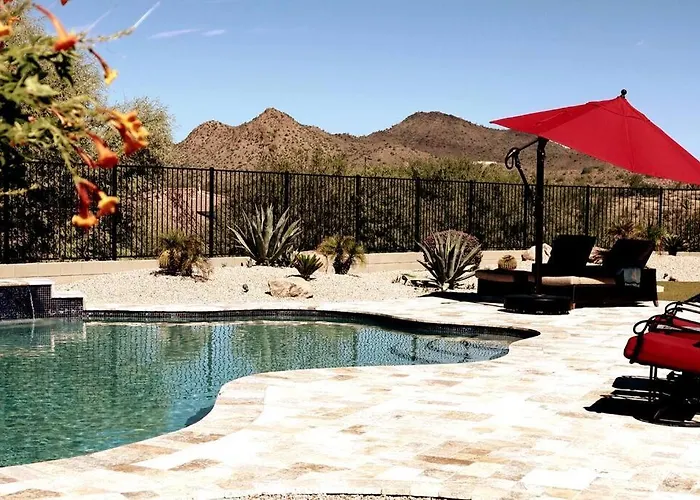 Phoenix With Heated Pool, Desert Views & Hot Tub Villa *