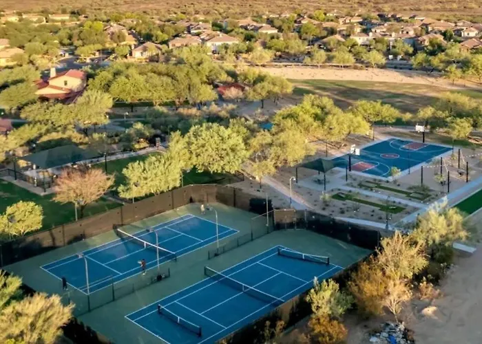 Phoenix With Heated Pool, Desert Views & Hot Tub