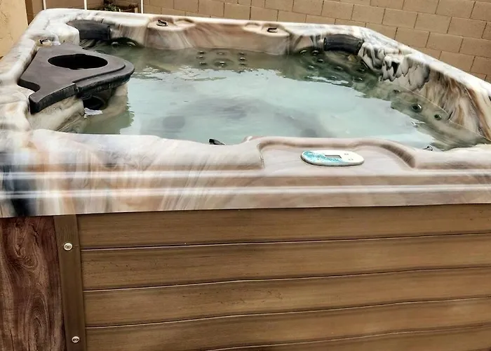 Phoenix With Heated Pool, Desert Views & Hot Tub * Anthem